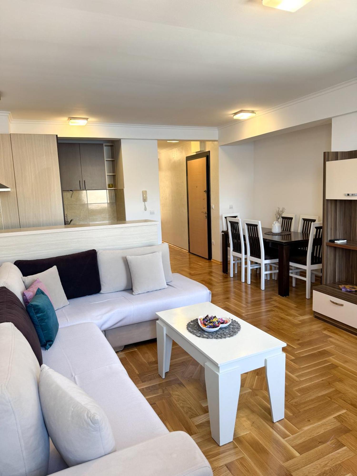 Apartments First Line Петровац Экстерьер фото